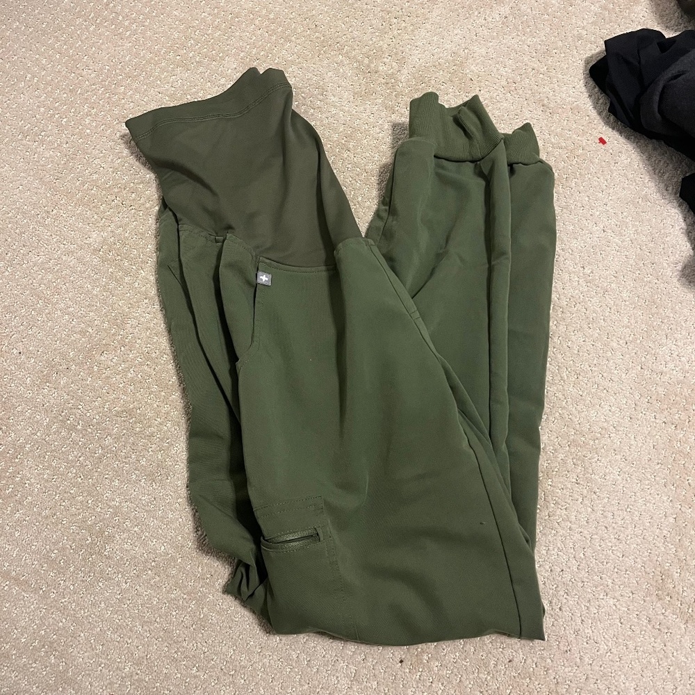 Figs Maternity Joggers Olive Green